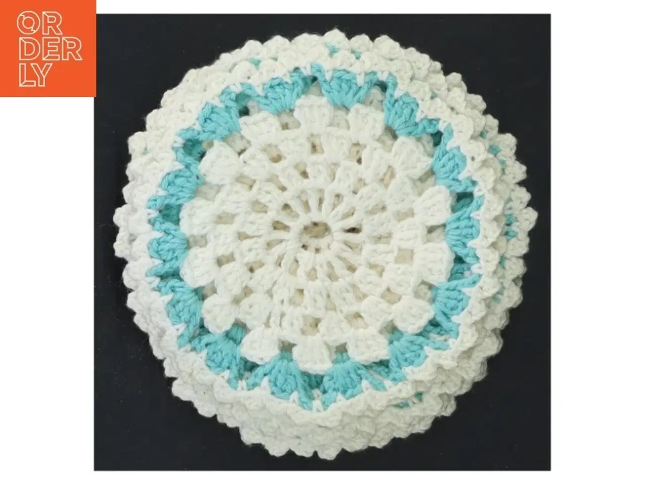 Billede 4 - Hæklet bordskåner sæt (str. Ø 11 cm)