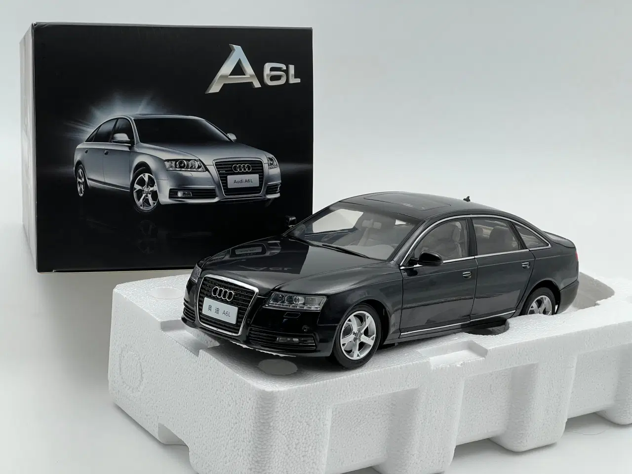 Billede 9 - 2008 AUDI A6 L - Dealer Edition - 1:18