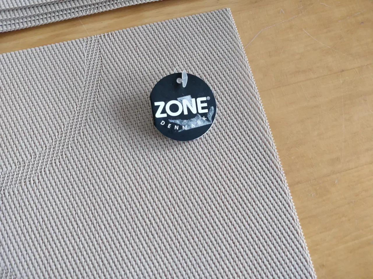 Billede 2 - Dækkeservietter, Zone