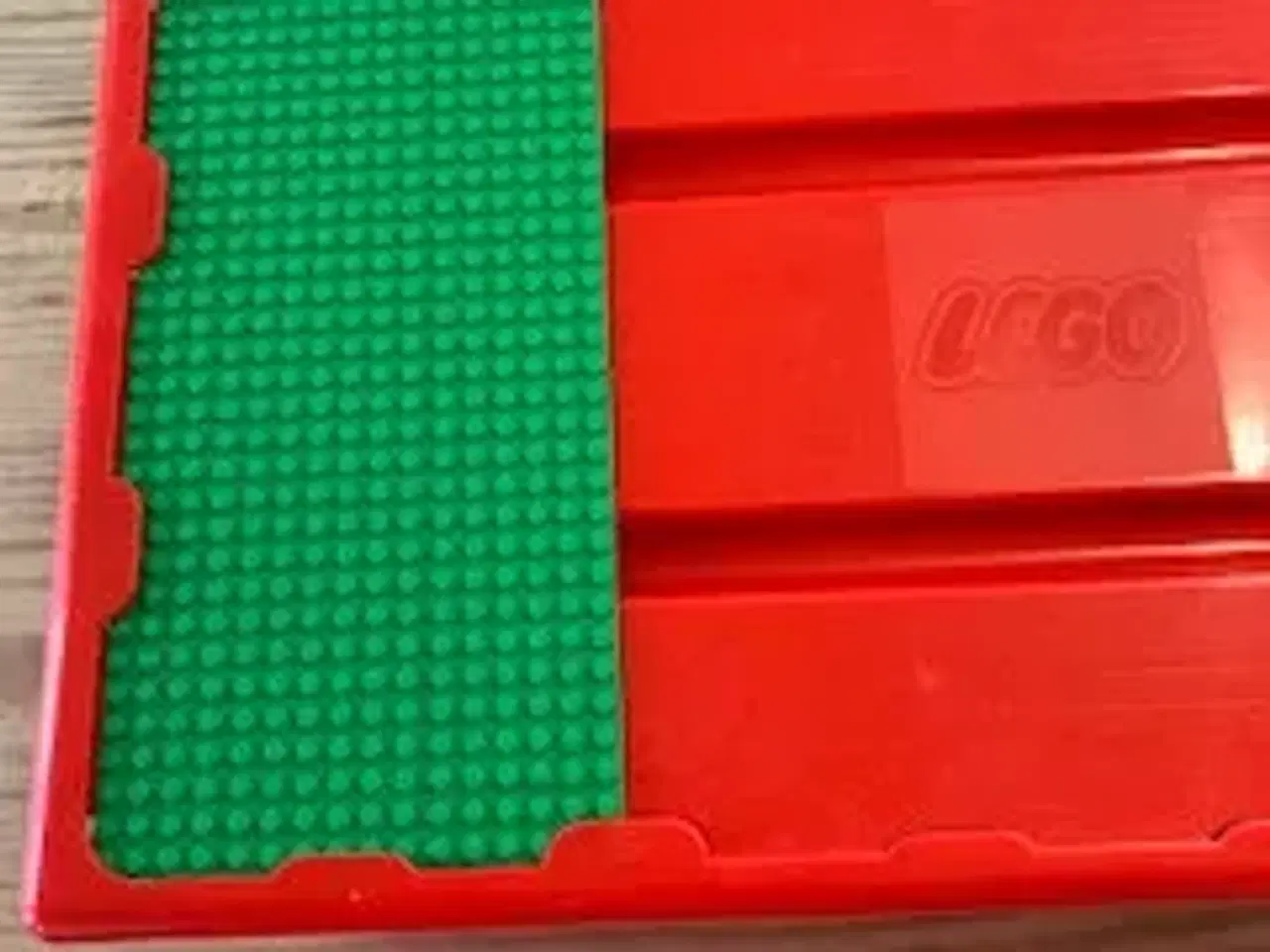 Billede 2 - Lego legebord med opbevaring