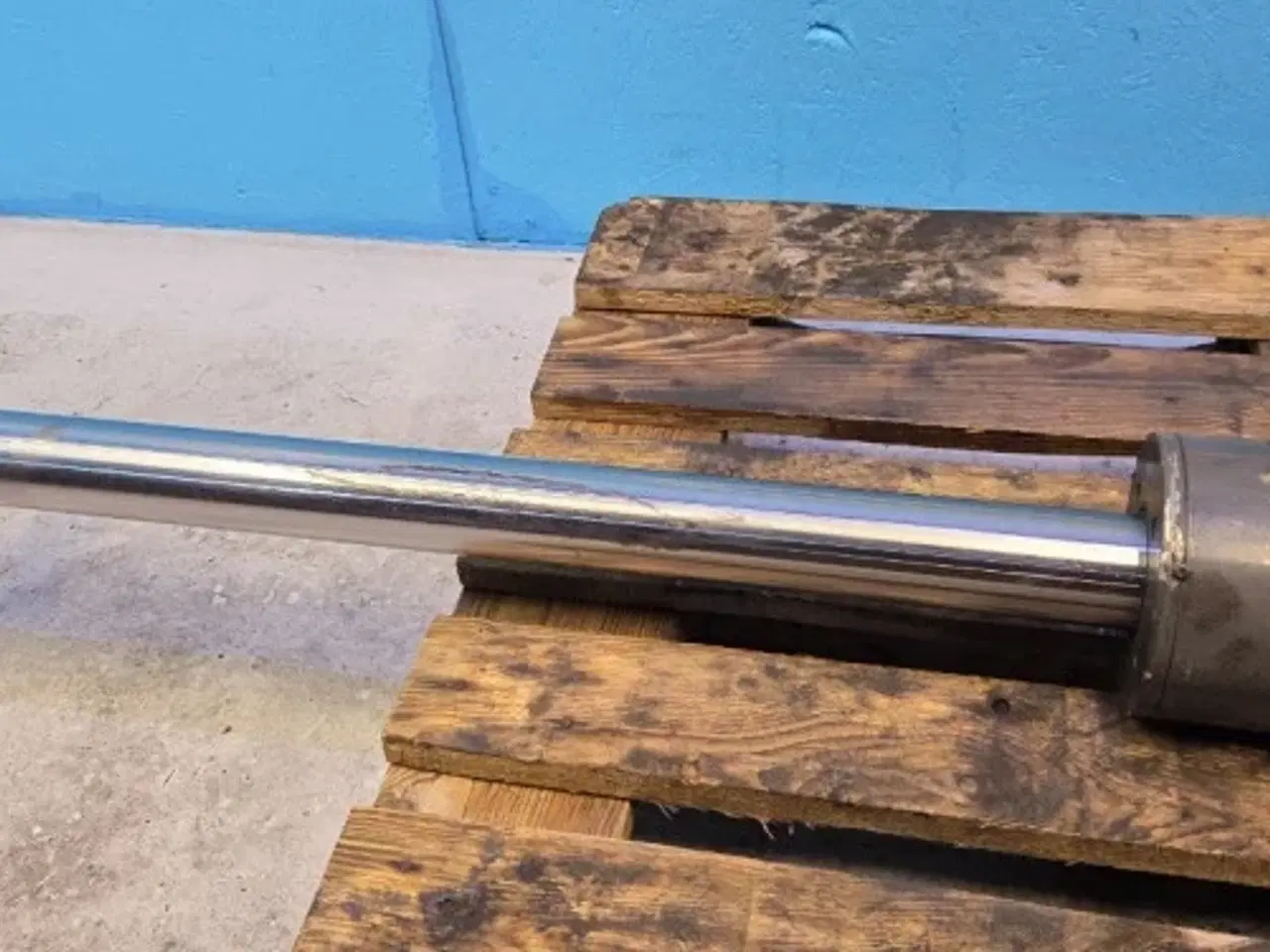 Billede 10 - New Holland LB115B Cylinder 85800830