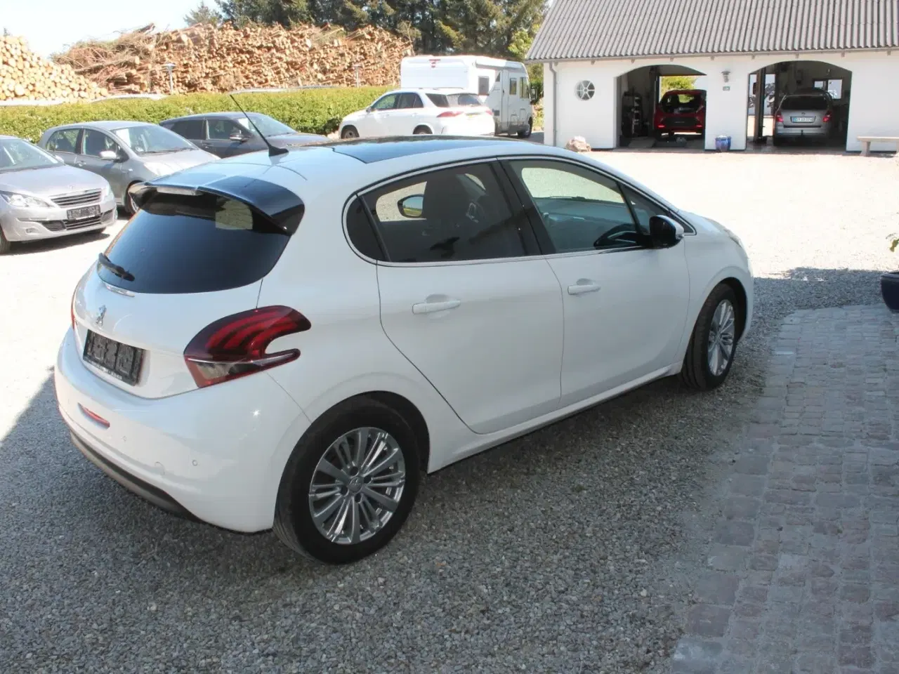 Billede 4 - Peugeot 208 1,5 BlueHDi 100 Prestige Sky