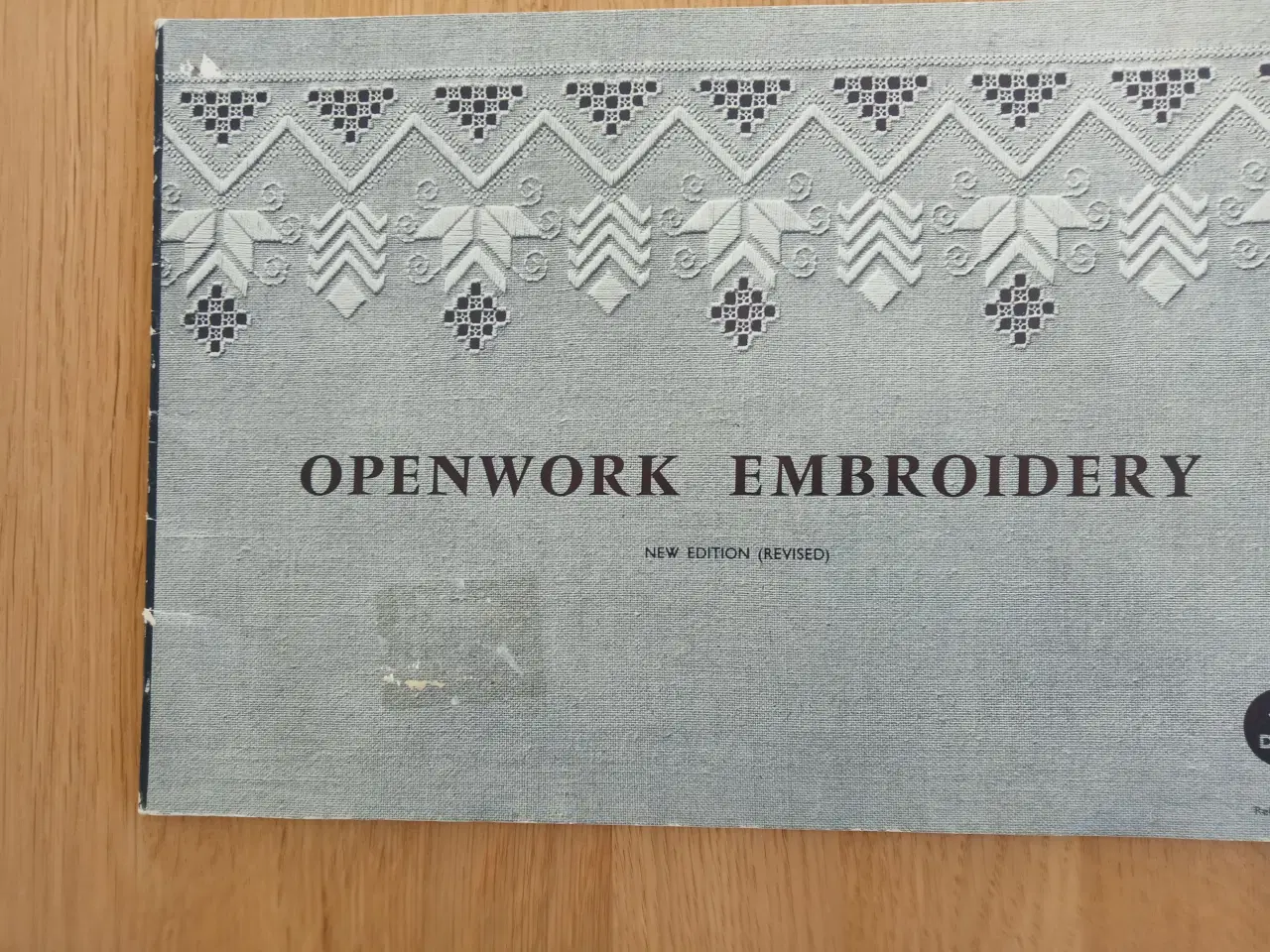 Billede 1 - Openwork Embroidery  New Edition
