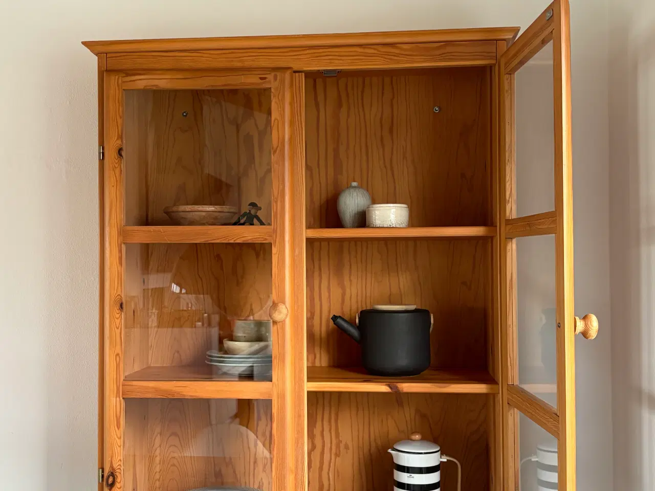 Billede 3 - Væghængt vitrineskab 🌸