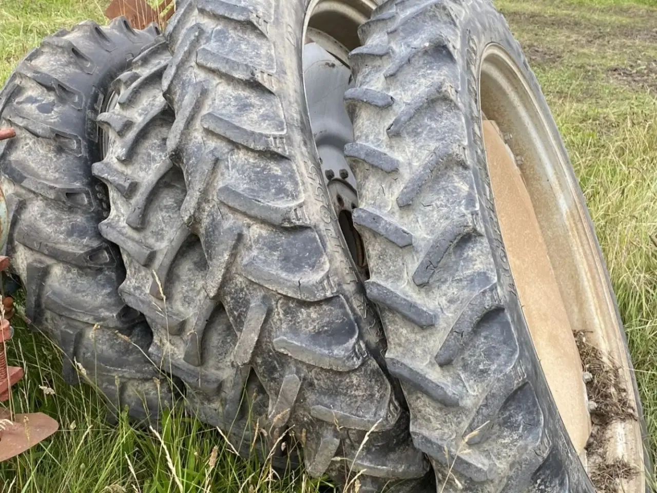 Billede 1 - BKT 230/95R44(9.58R44)+8.3-32