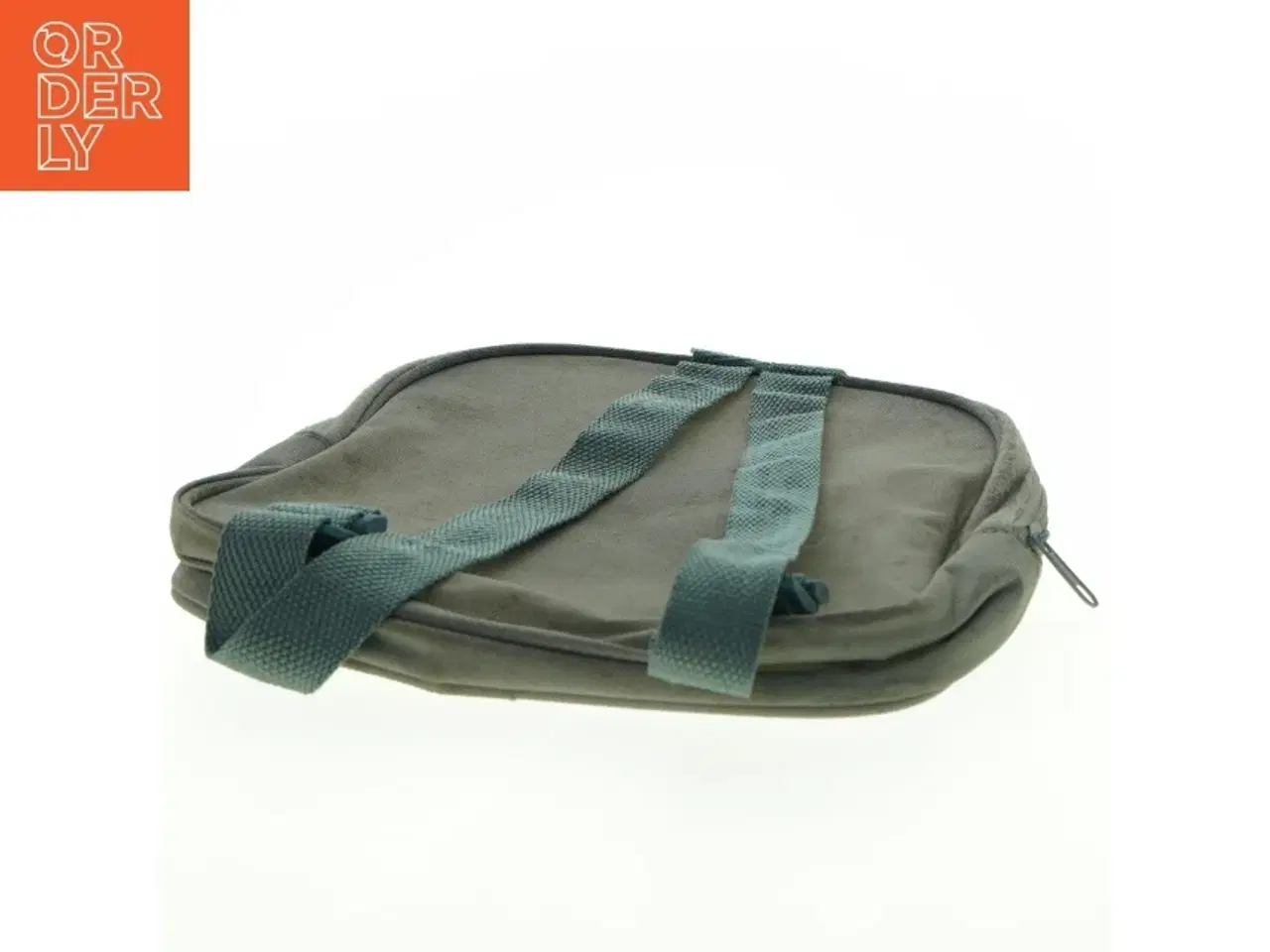 Billede 2 - Brugt børnerygsæk med bamsemotiv (str. 26 x flere tøj samater)