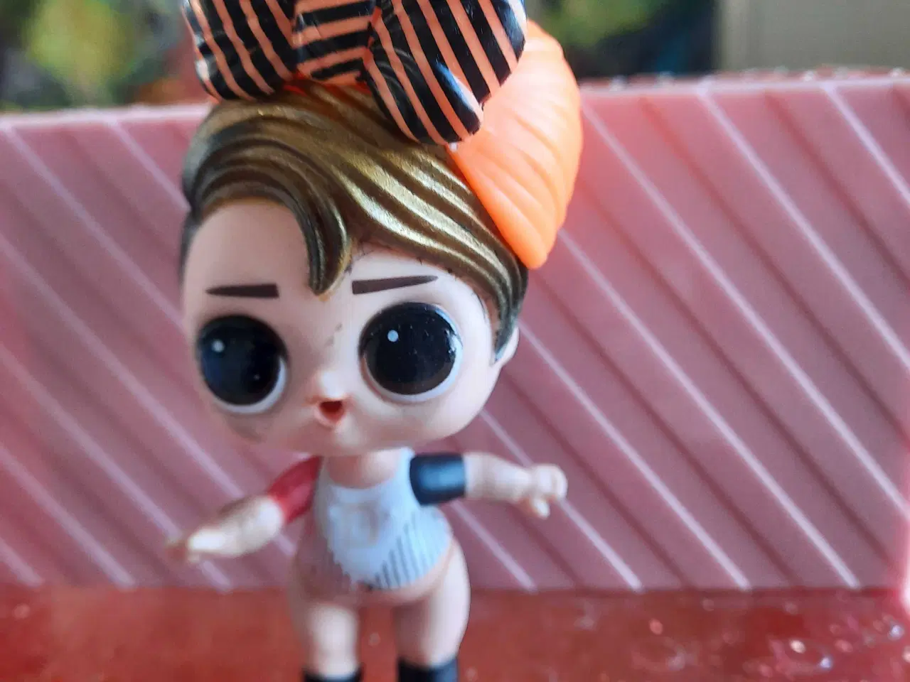 Billede 2 - LOL transporthus med figurer mm