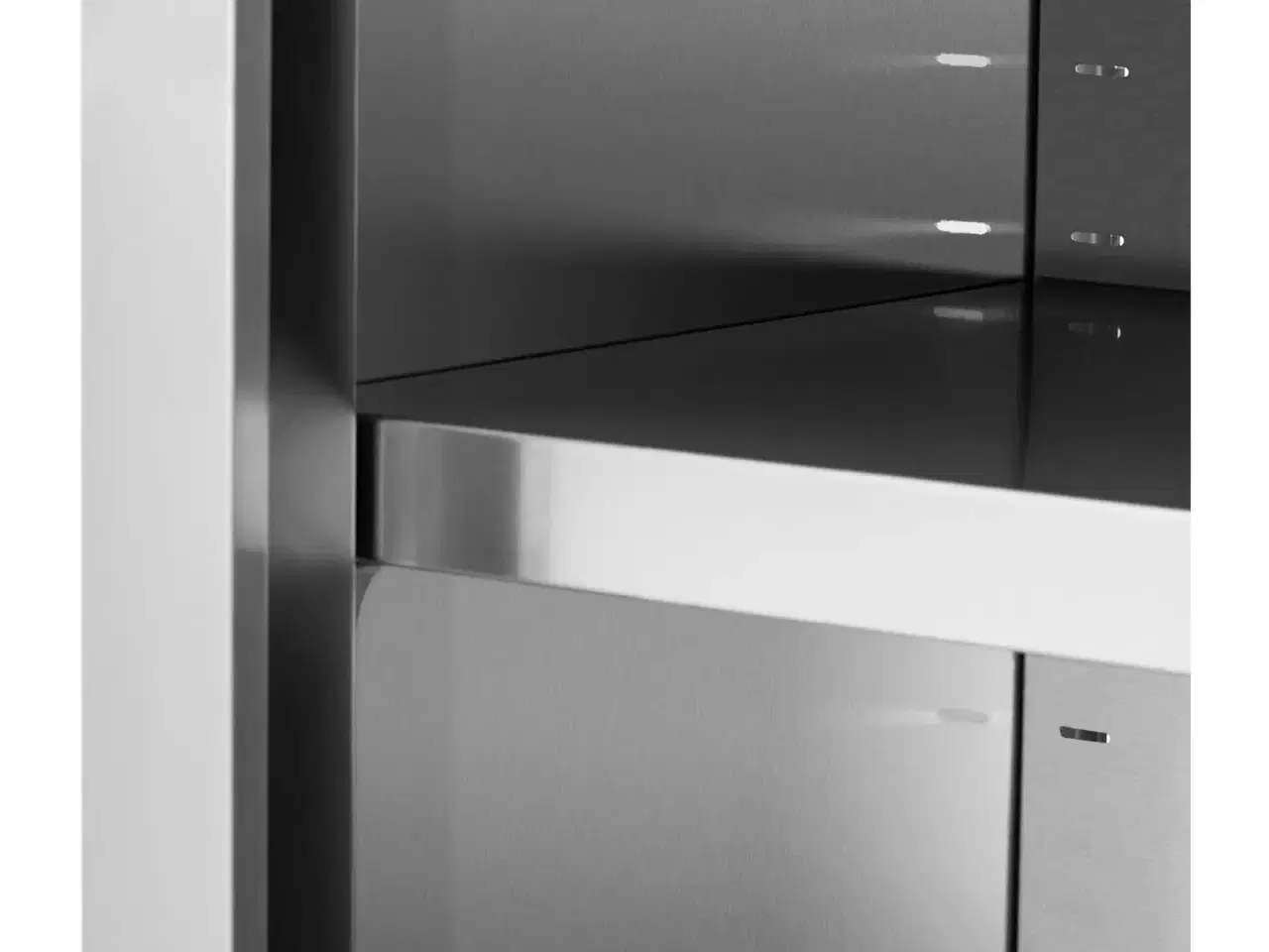 Billede 3 - Vægskab i Rustfrit Stål – 200 x 45 cm