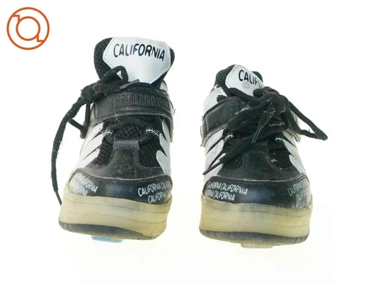 Billede 4 - Sko med hjul og lys fra California (str. 32)