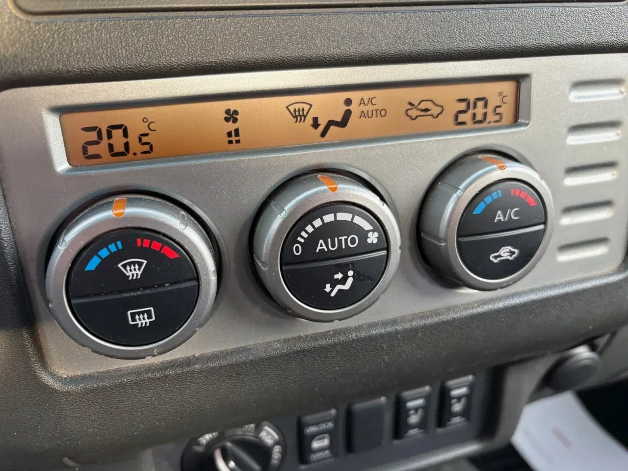 Billede 11 - Nissan Navara 2,5 dCi 171 King Cab LE 4x4