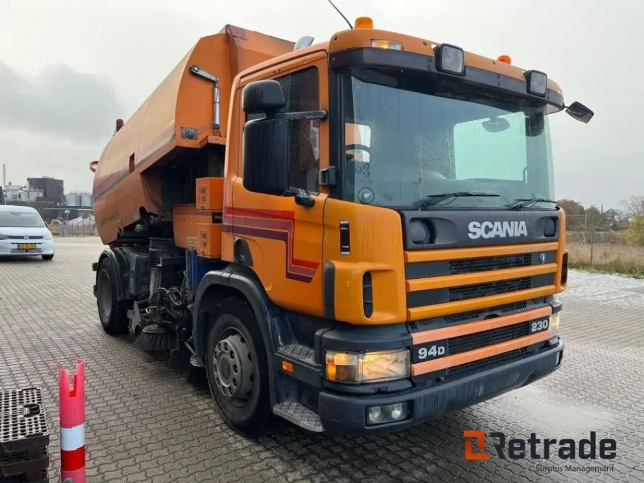 Billede 2 - Scania 94D 230 med Johnston-Beam 625 fejes/uge anlæg og veksellad med tip