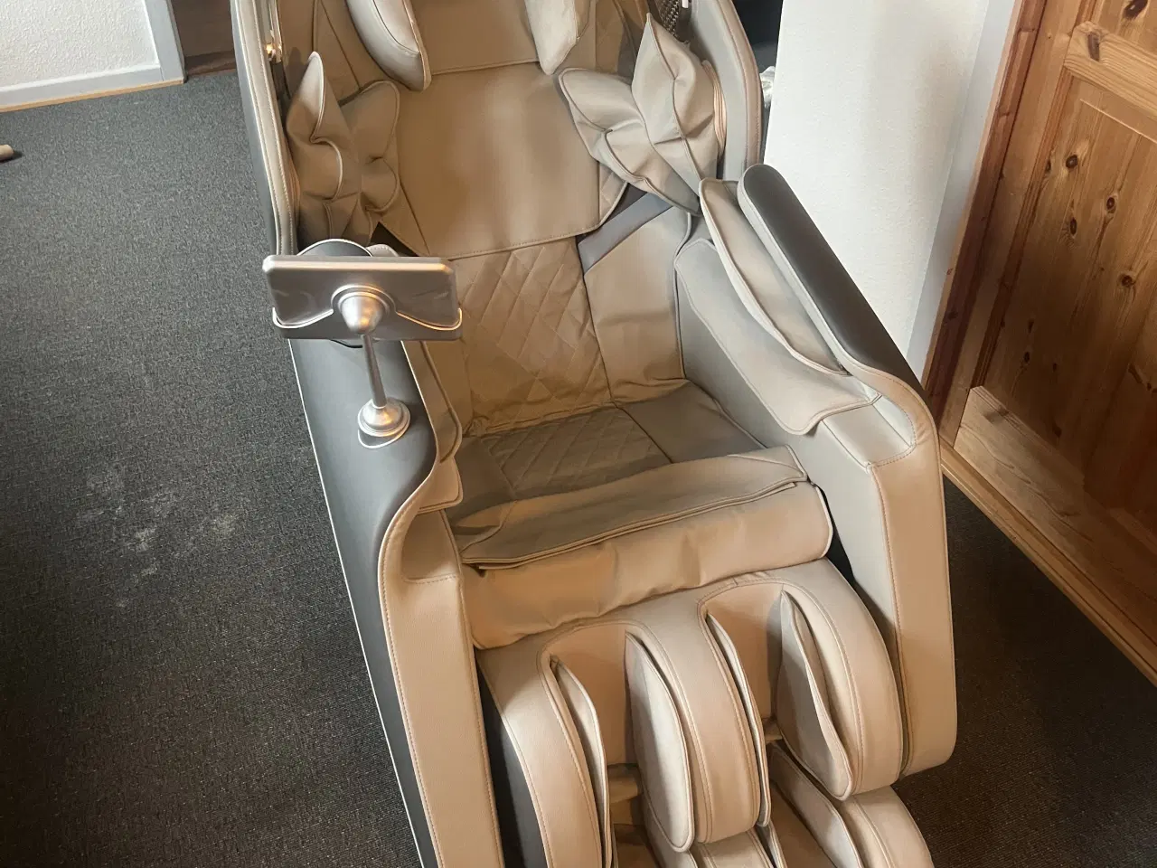 Billede 2 - Massagestol så god som ny et år gammel 