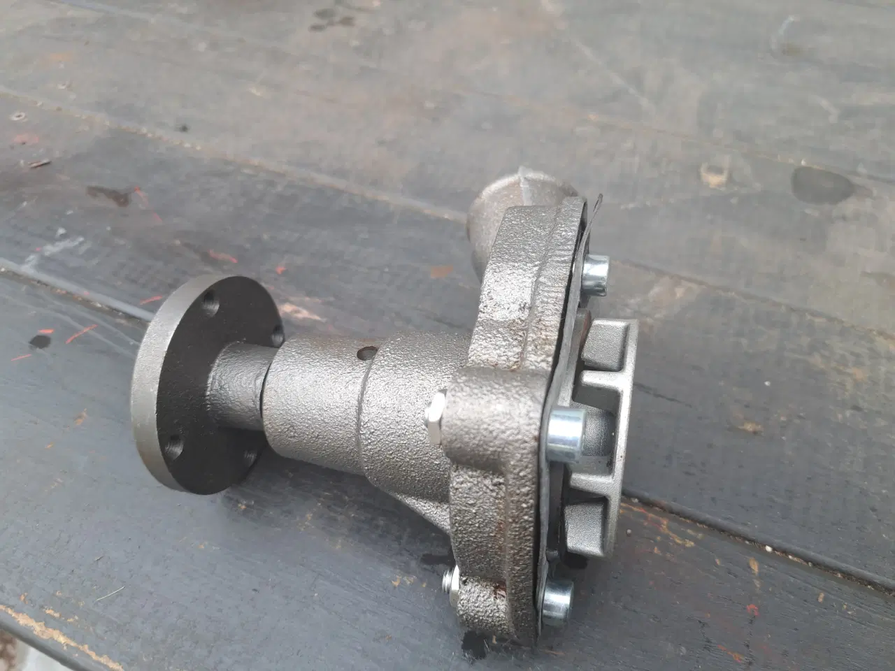 Billede 1 - Ny Fordson Major vandpumpe, passer på alle årgange