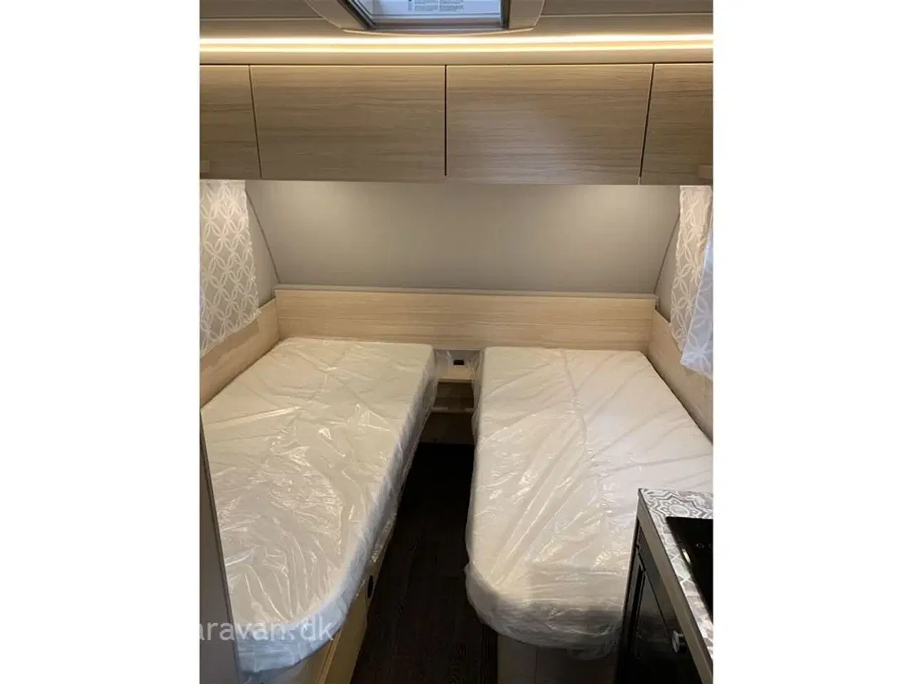 Billede 5 - 2025 - Weinsberg CaraCito 470 EU E-Power   Perfekt til EL-BILER, EGENVÆGT KUN 955 KG. FULDELEKTRISK campingvogn med enkeltsenge.