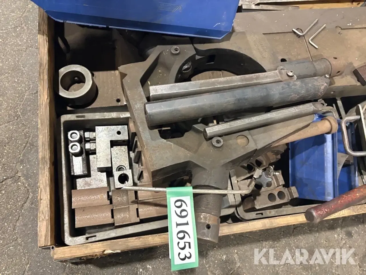 Billede 10 - Diverse drejestål og andet.