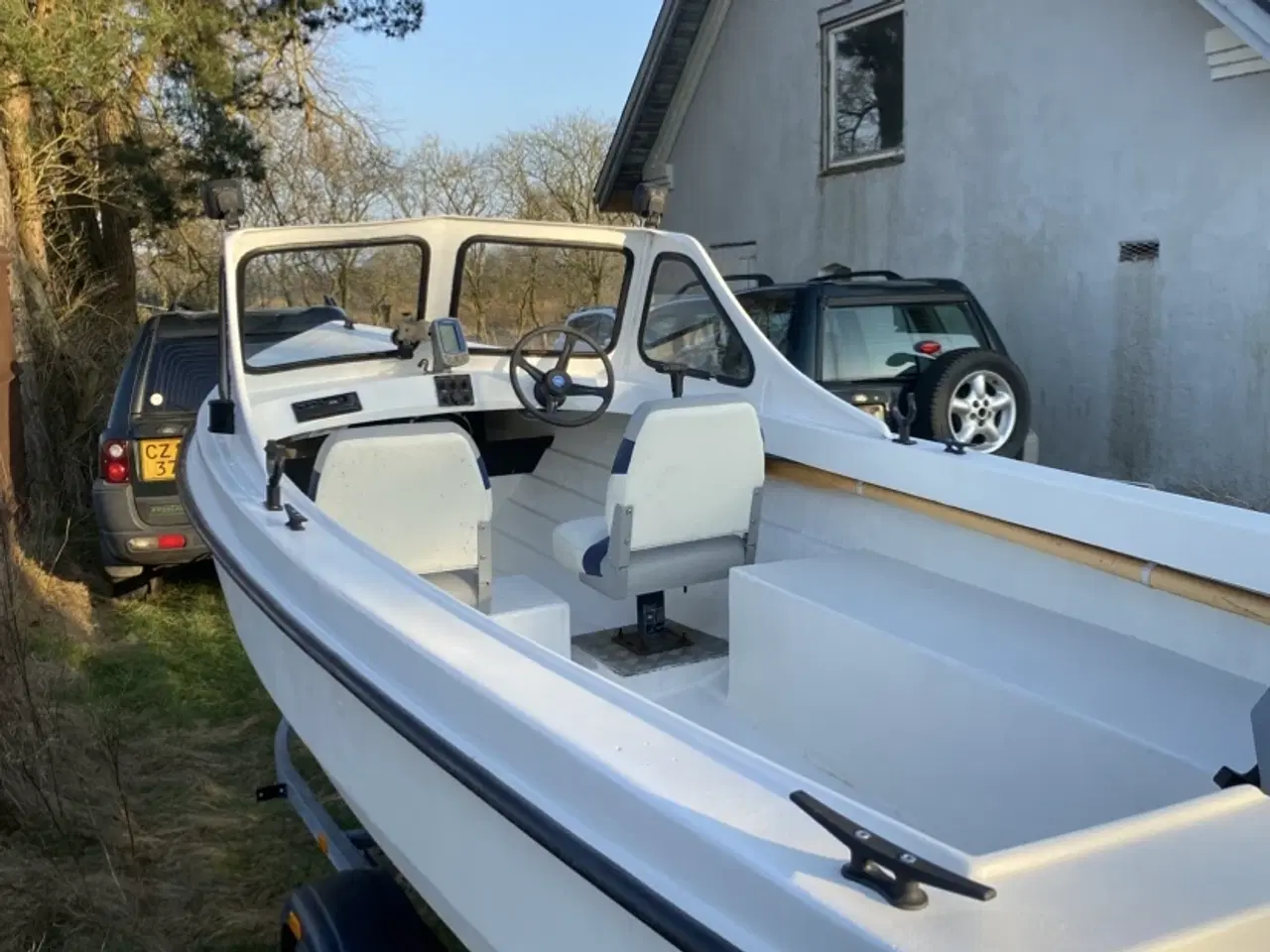 Billede 5 - Jolle inklusiv motor og trailer