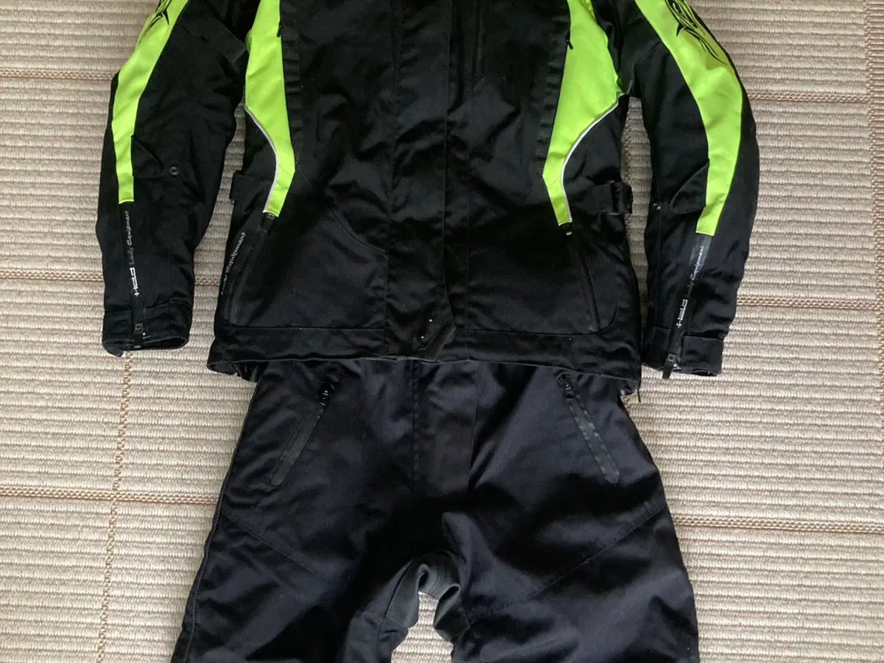 Billede 1 - Lækkert MC tøj !