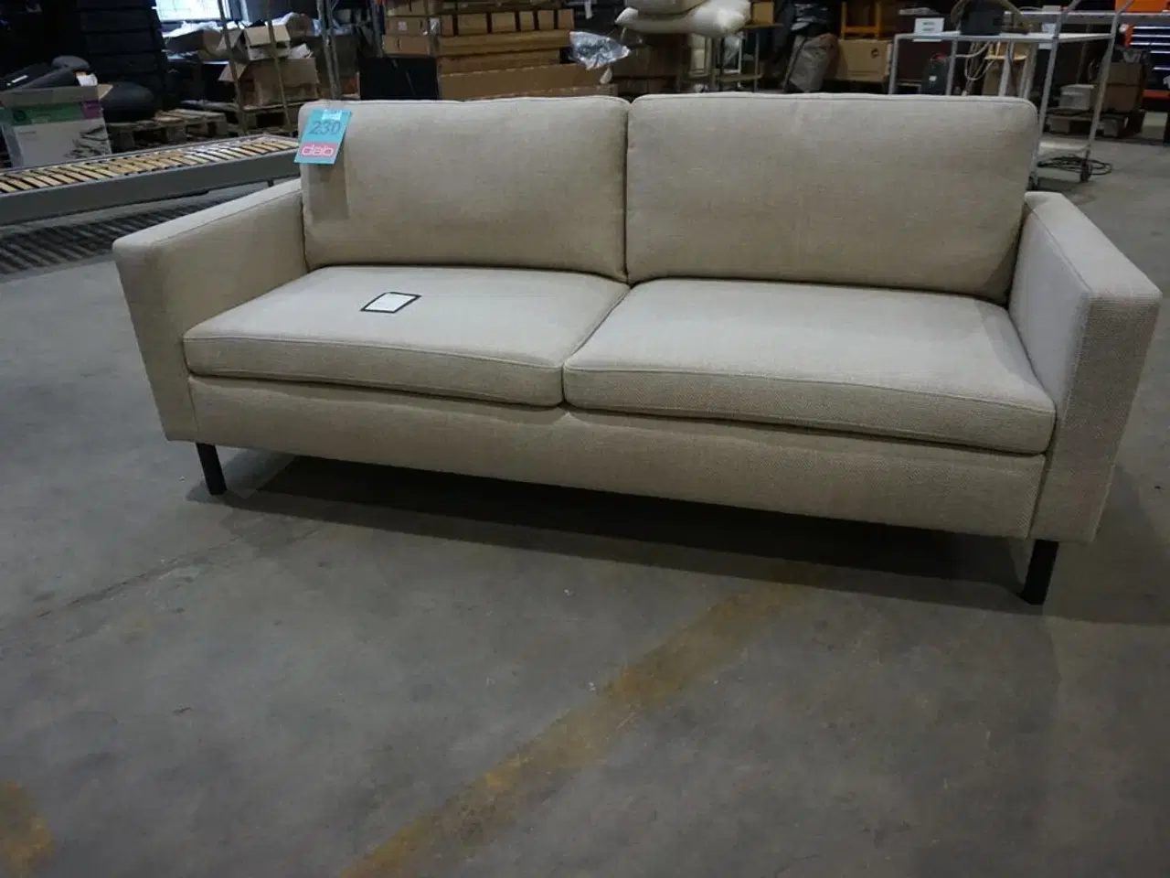 Billede 2 - Nebraska/Inge 2,5 pers sofa beige med sorte træben