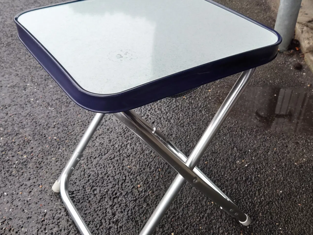 Billede 2 - 3 Skamler med 2 "bord" plader