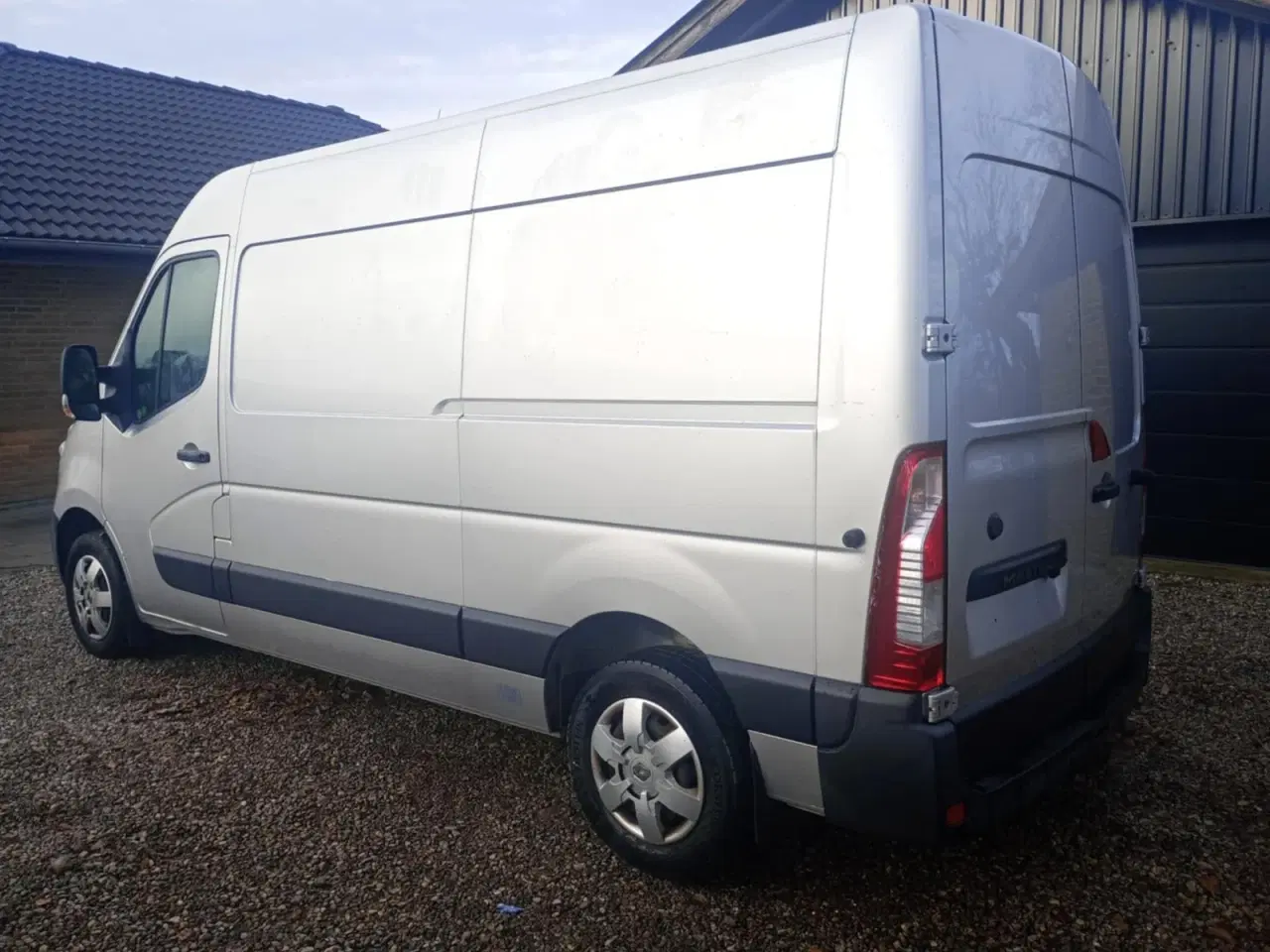 Billede 2 - Renault Master III T35 2,3 dCi 150 L2H2 Kassevogn aut.