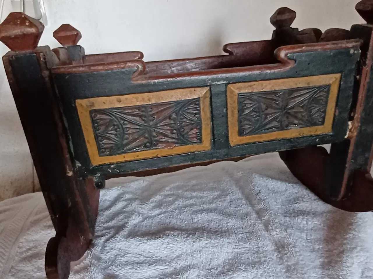 Billede 10 - Almue dukke-vugge 1809