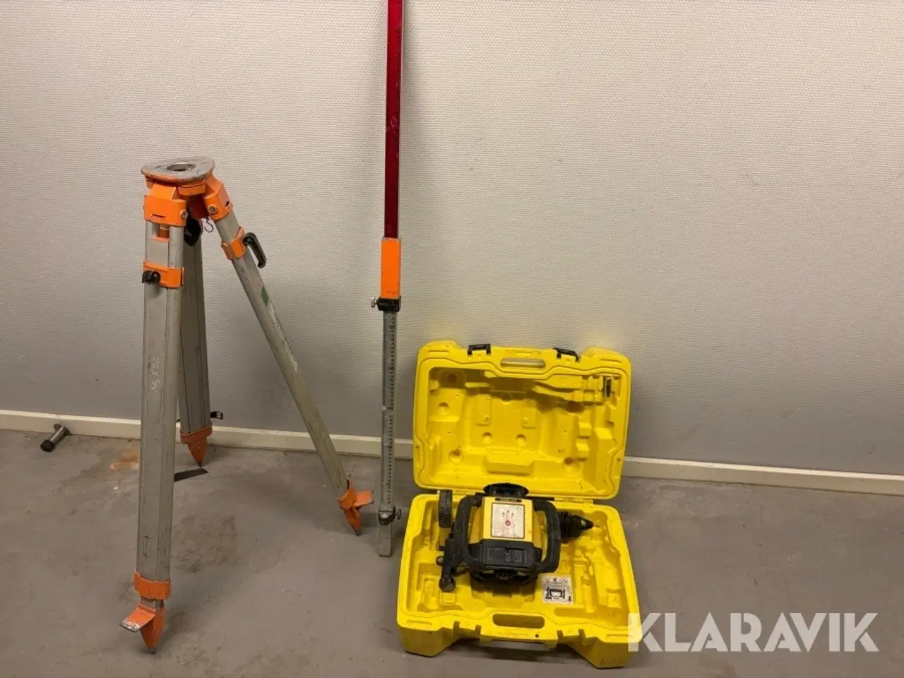 Billede 1 - Rotationslaser med stativ og modtager Leica Rugby 610