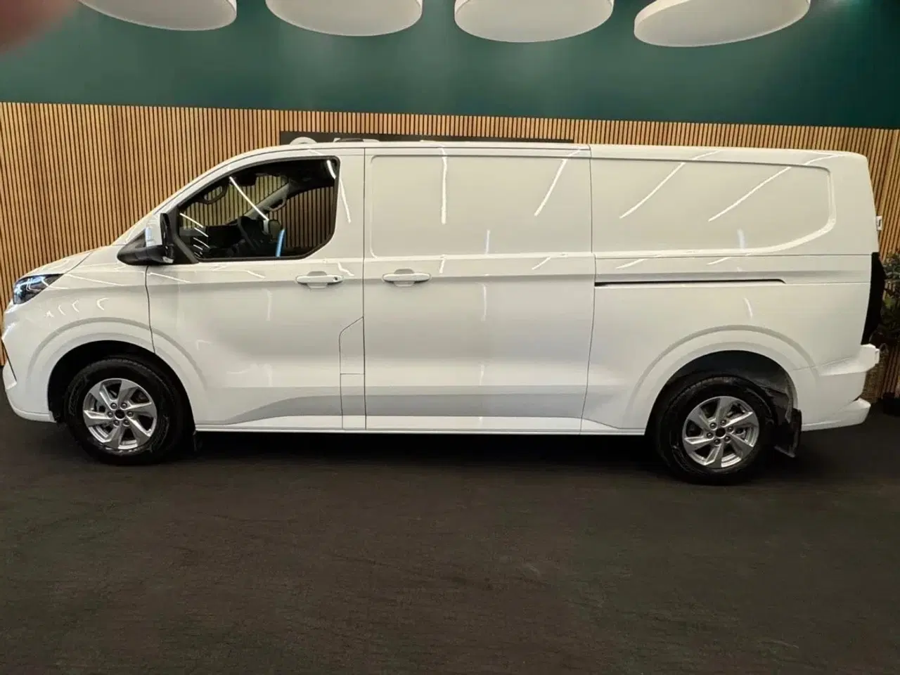 Billede 2 - Ford Transit Custom 320L 2,0 EcoBlue Limited aut.