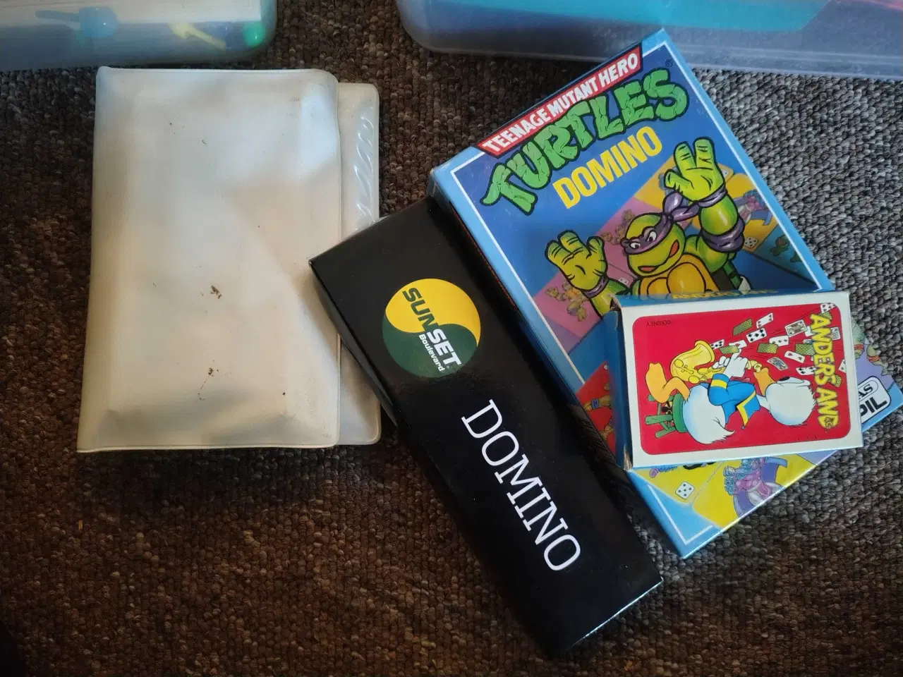 Billede 10 - Blandet legetøj (bøger, brætspil mm)