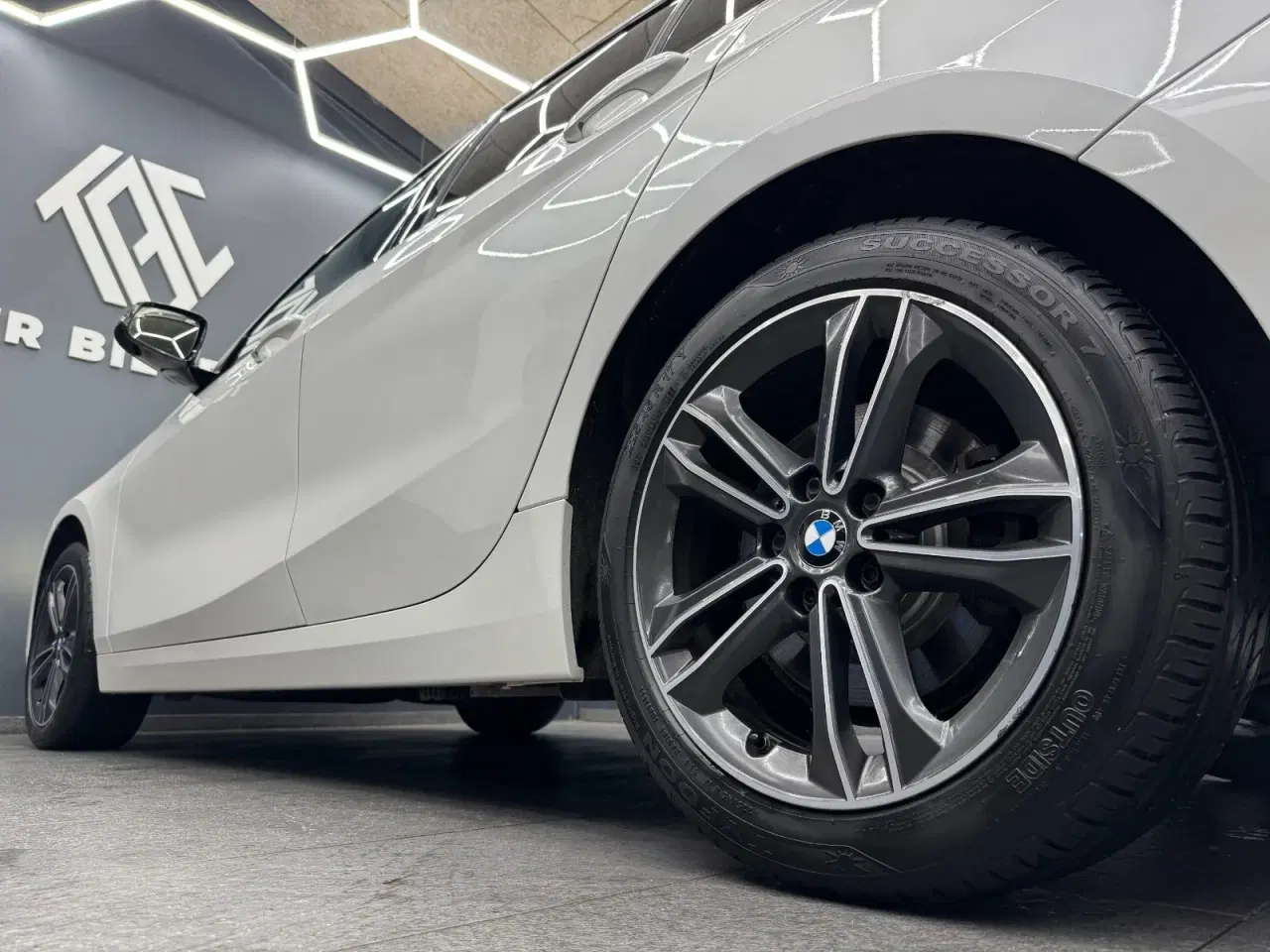 Billede 18 - BMW 120d 2,0 Sport Line xDrive aut.