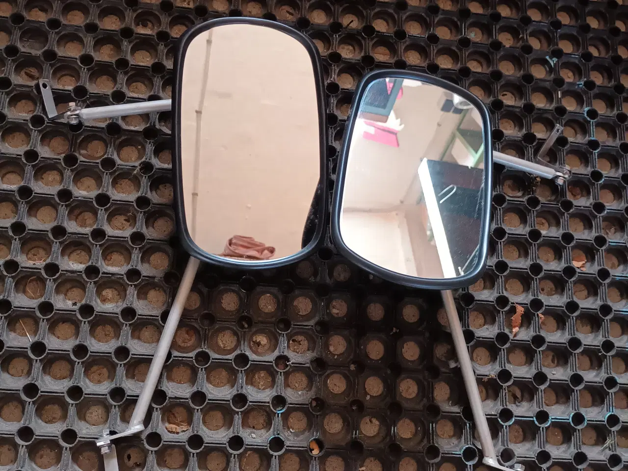 Billede 2 - Spejlarme komplet.