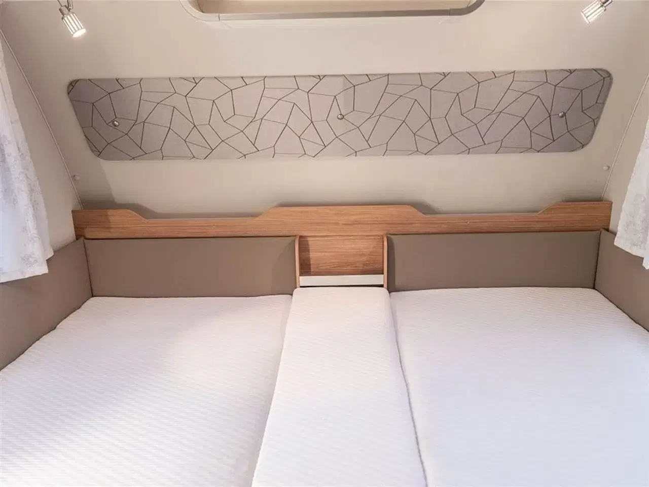 Billede 15 - 2020 - Weinsberg CaraOne 540 EUH   Genial indretning til 4 personer