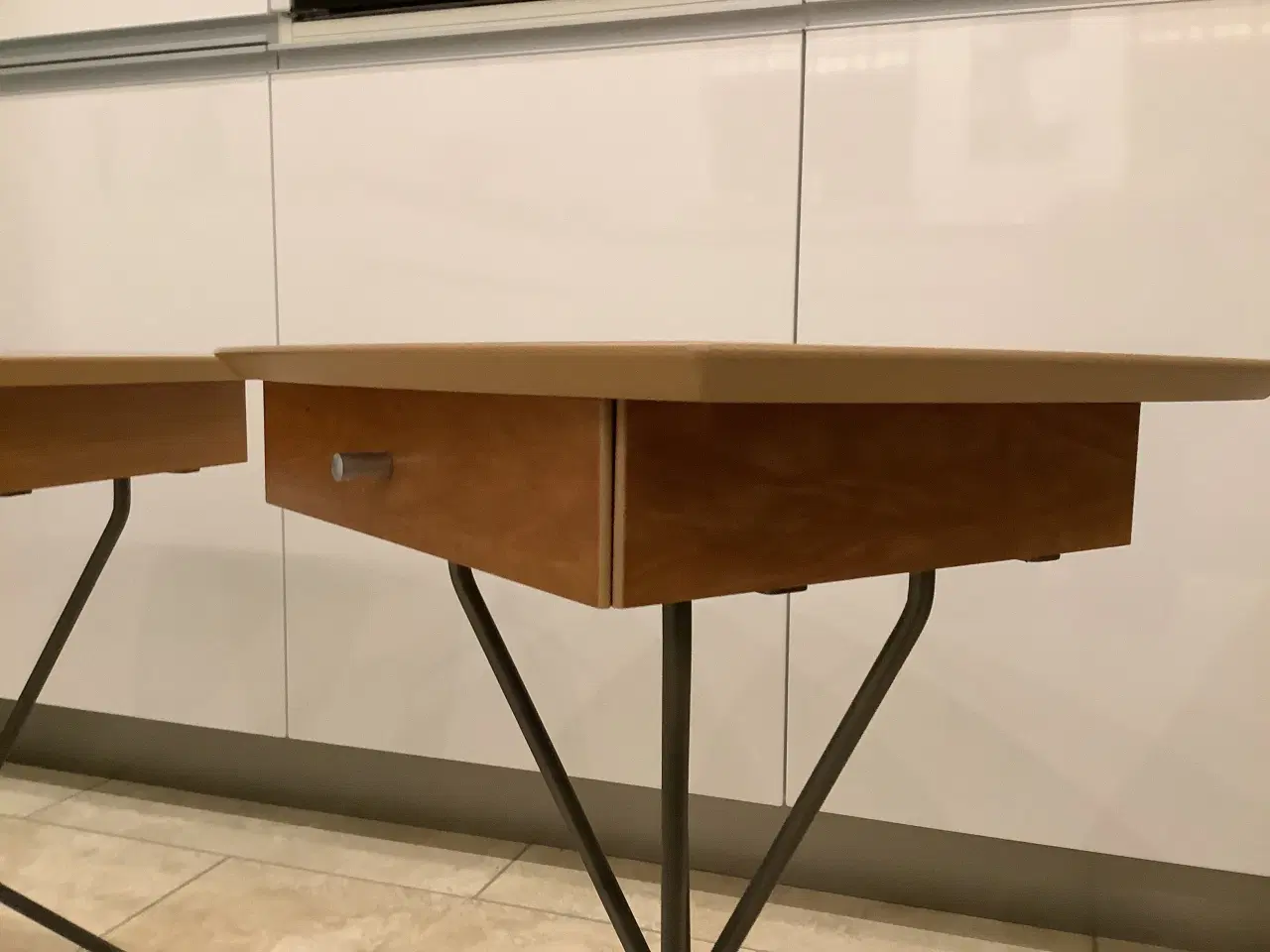 Billede 8 - Sengebord i kirsebærtræ 