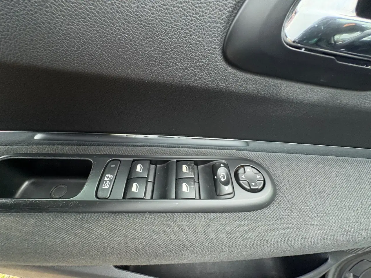 Billede 20 - Peugeot 3008 1,6 e-HDi 112 Style ESG