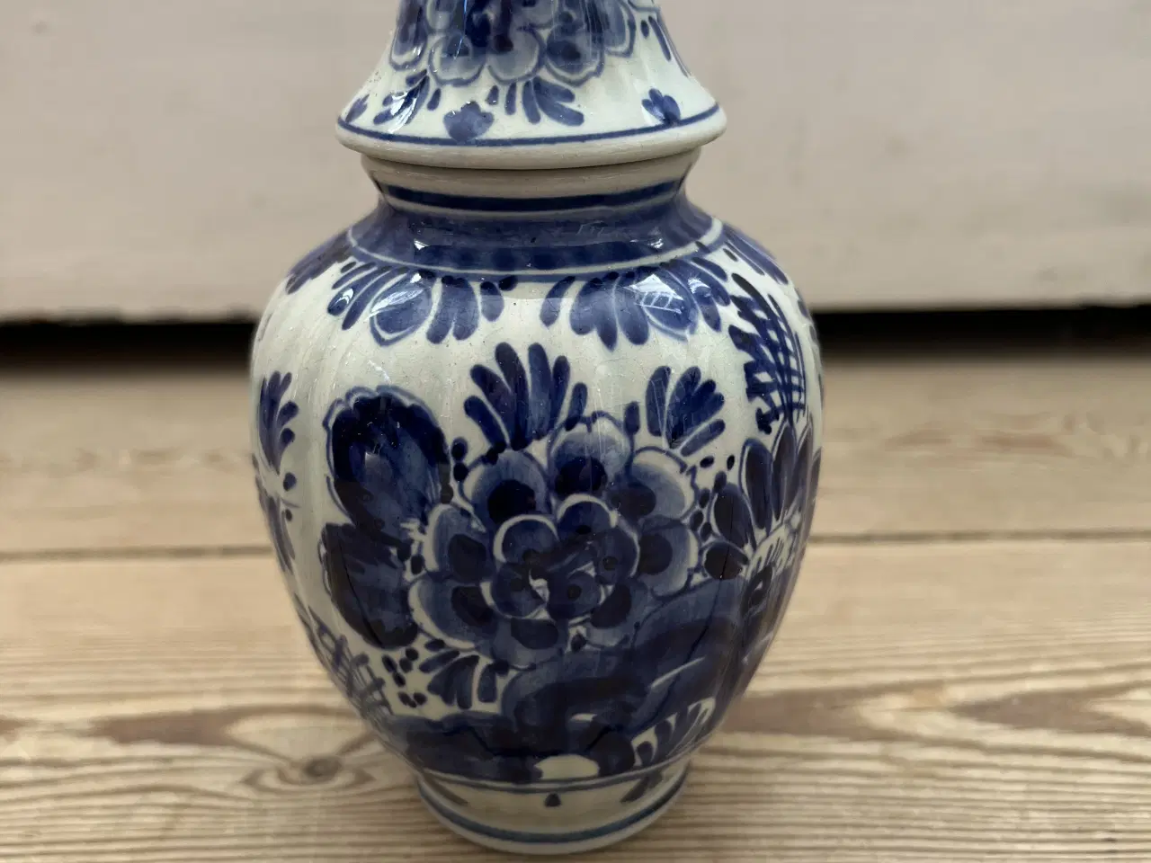 Billede 1 - Delft krukke med låg