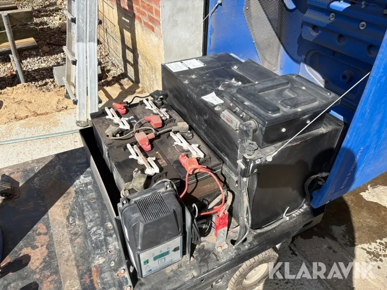 Billede 9 - Fejemaskine Nilfisk Alto Floortec R 670 B