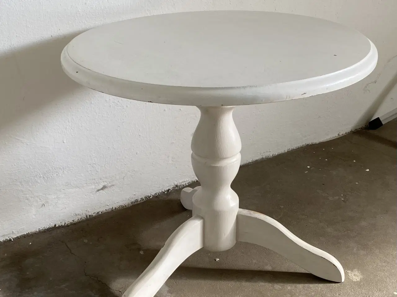 Billede 3 - Rundt Sofabord hvidmalet træ