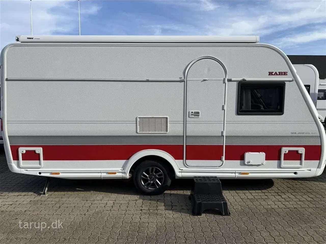 Billede 2 - 2019 - Kabe Briljant 470 XL KS   Isabella Capri Coal - Inkl annex, mover - Thule fast markise - Gasbageovn, Stort tagluge, stort køleskab.