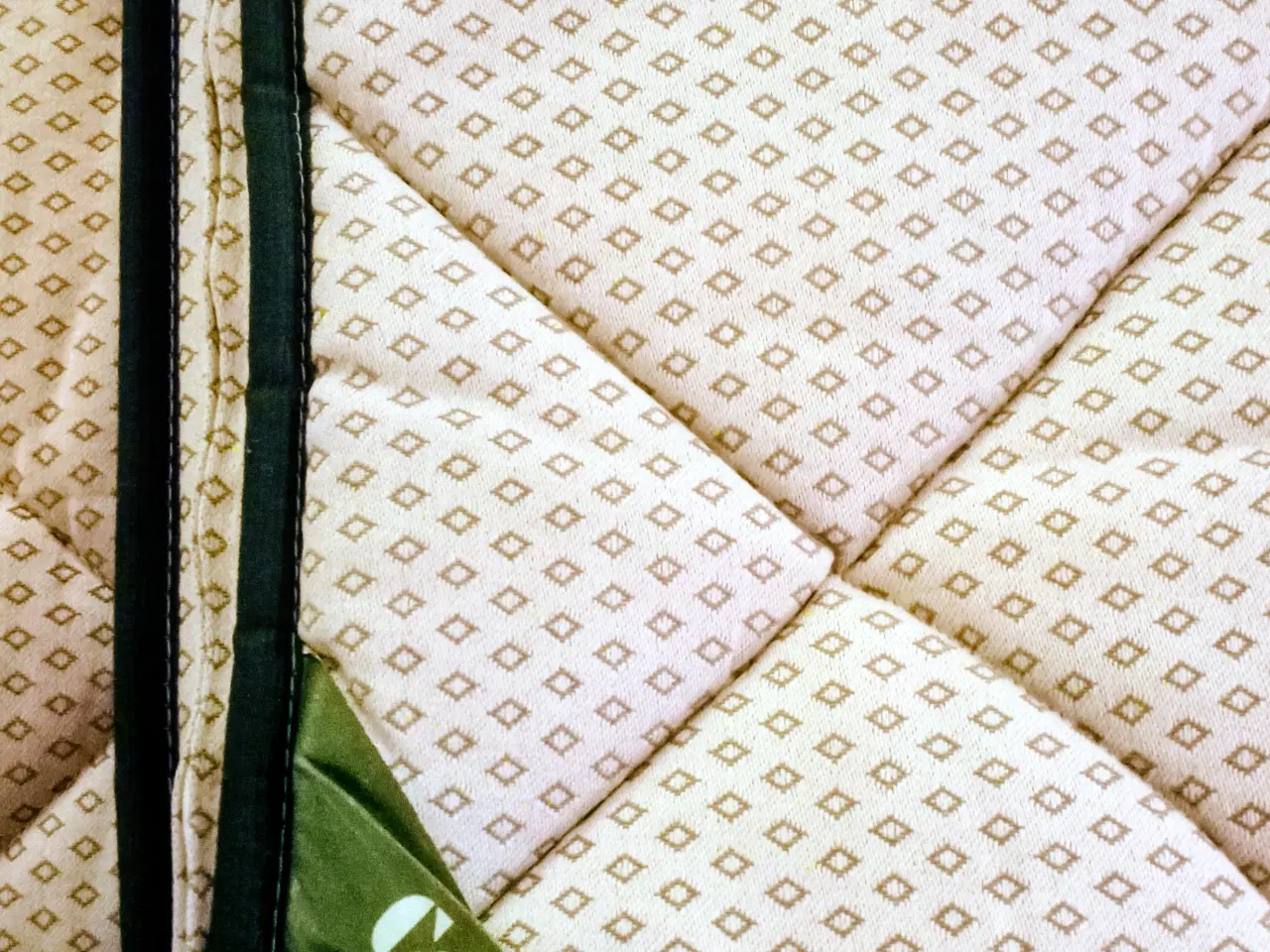 Billede 2 - Flot Comfort Line boxmadras 140x200 cm hvid