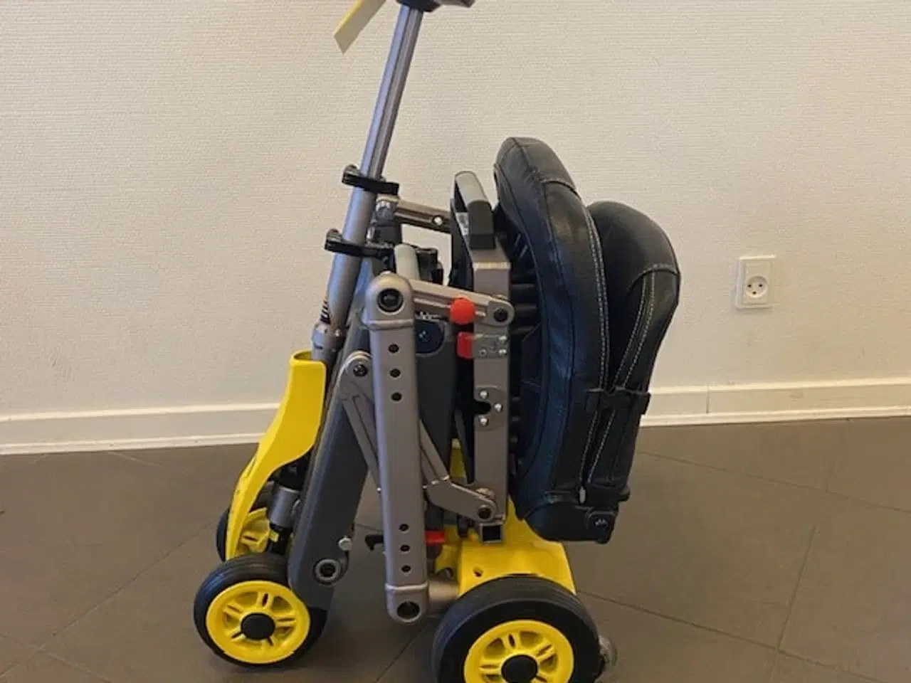Billede 4 - Brugt Colibri foldbar El-scooter – SID3917
