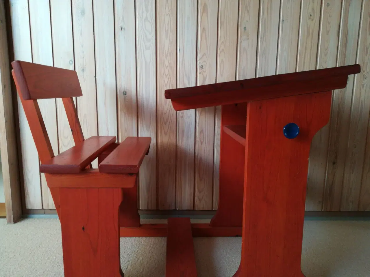 Billede 1 - Skolebord med bænk