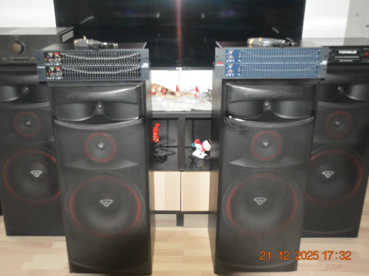 Billede 1 - Cerwin Vega 2 sæt XLS 15 Delefilter jeg selv pille