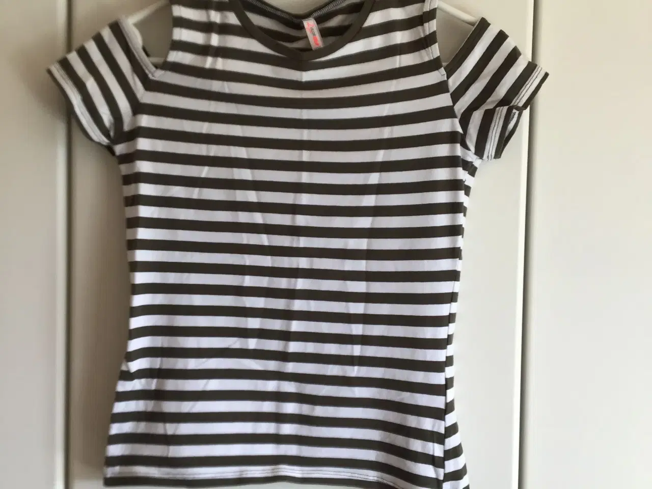 Billede 3 - T-shirts og toppe