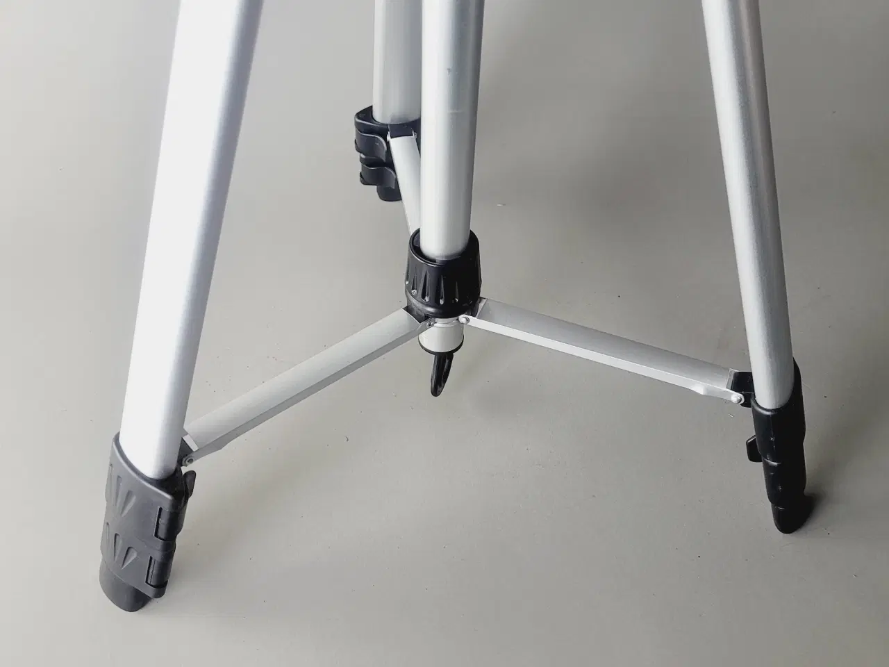 Billede 6 - ⭐️· 📸 Alsidigt Kamerastativ / Tripod med Taske