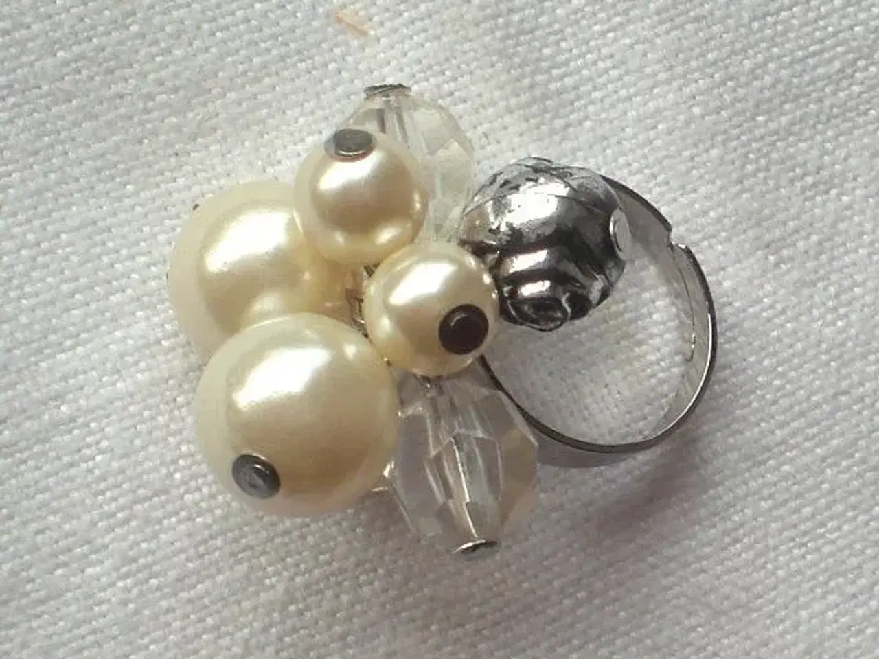 Billede 3 - ring med perler