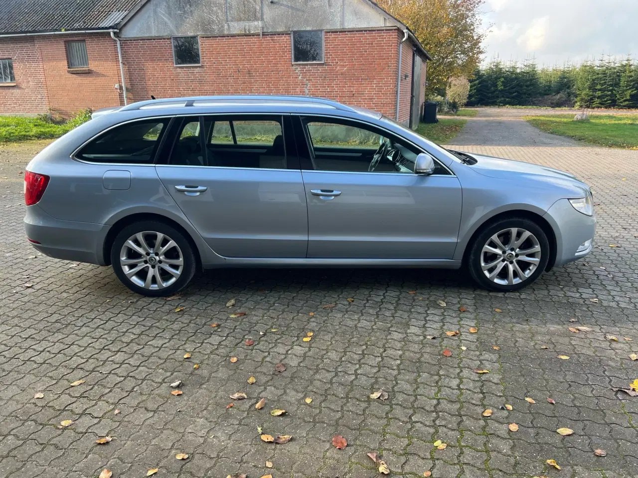 Billede 6 - Skoda Superb, 2,0 TDi 140 Elegance Combi