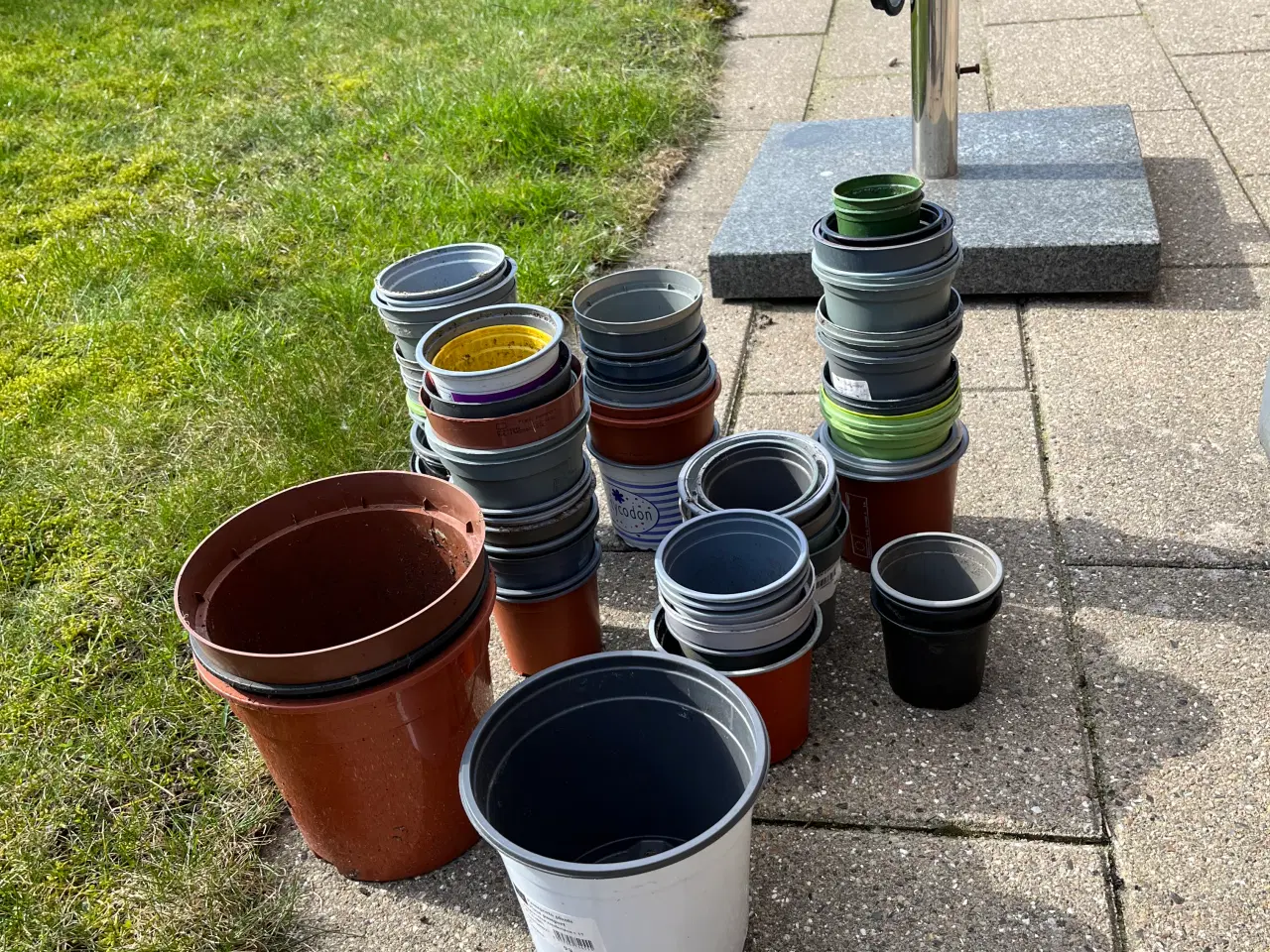 Billede 1 - Urtepotter