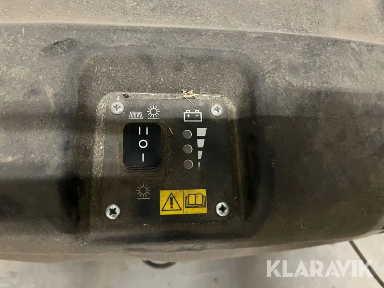 Billede 9 - Fejemaskine Nilfisk Floortec 350