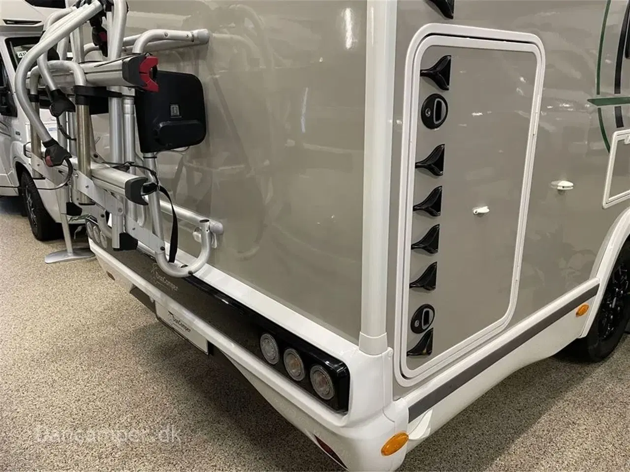 Billede 37 - 2024 - Chausson 660 Titanium ULTIMATE   UNDER KLARGØRING! Chausson 660 Titanium ULTIMATE, Elcykelholder, Lithiumbatterier, Induktionsplade, 3000W inverter