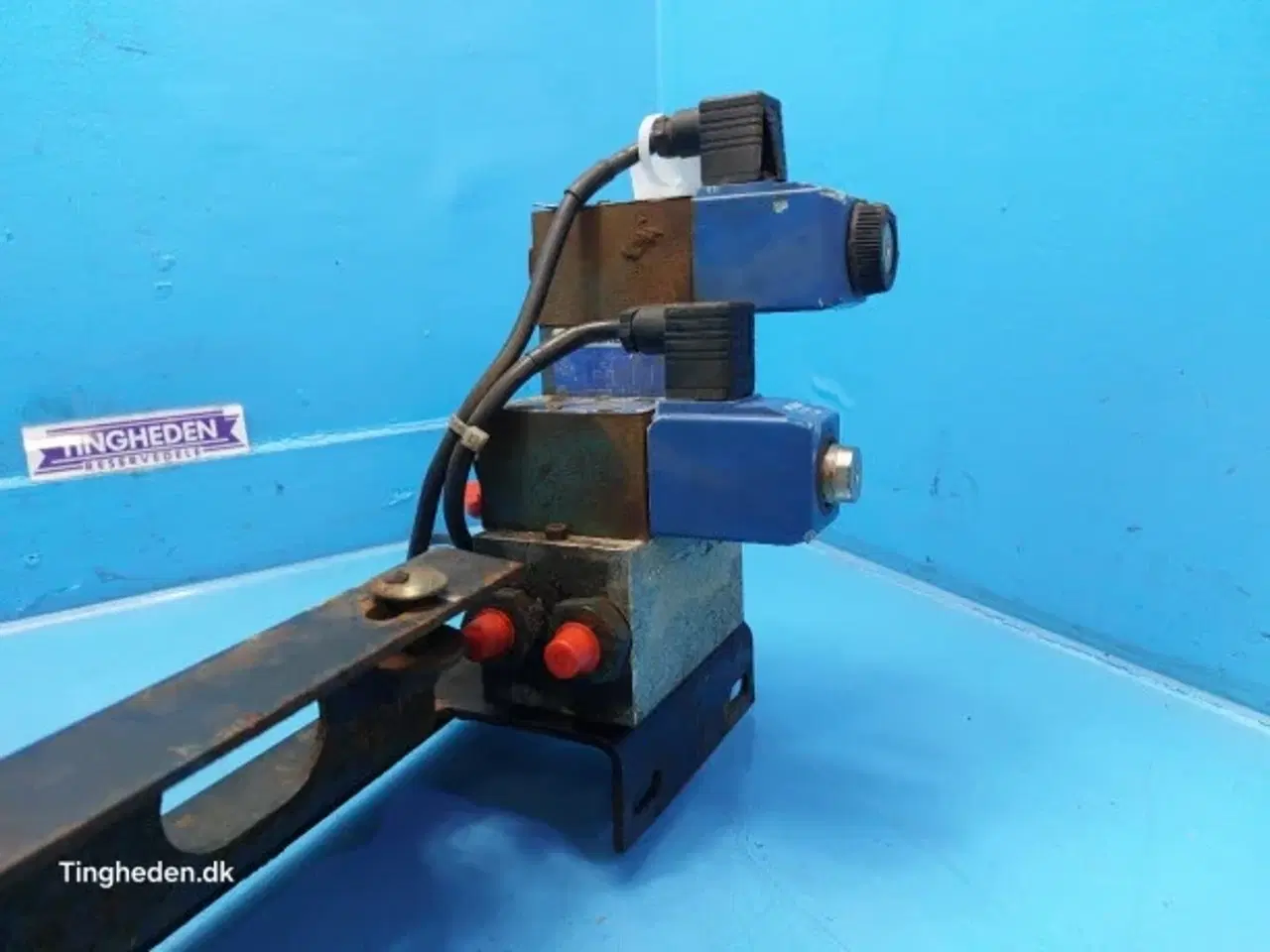 Billede 16 - New Holland 4860 Ventilblok 9837652