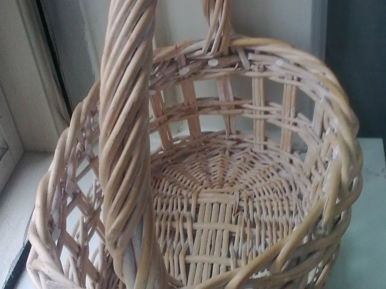 Billede 16 - Påske broderi bordløber tyvstart & hyacint glas